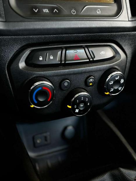 CHEVROLET Onix Hatch 1.4 4P FLEX LTZ, Foto 8