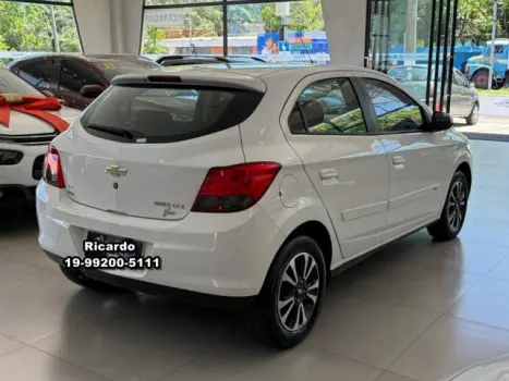 CHEVROLET Onix Hatch 1.4 4P FLEX LTZ, Foto 10
