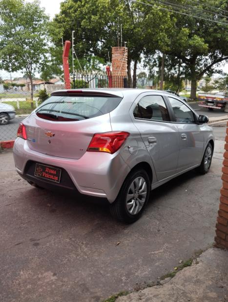CHEVROLET Onix Hatch 1.4 4P FLEX LT AUTOM�TICO, Foto 7