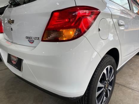 CHEVROLET Onix Hatch 1.4 4P FLEX LTZ, Foto 9