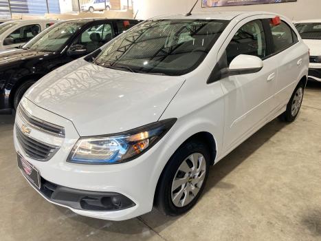 CHEVROLET Onix Hatch 1.4 4P FLEX LT, Foto 3