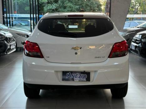 CHEVROLET Onix Hatch 1.4 4P FLEX LT, Foto 4