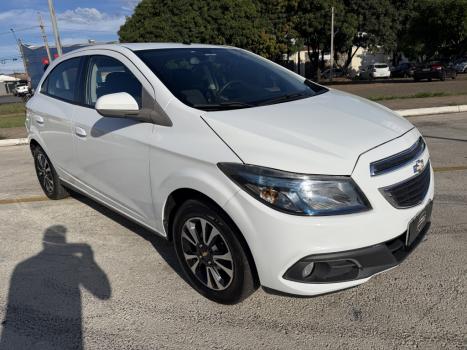 CHEVROLET Onix Hatch 1.4 4P FLEX LTZ, Foto 2