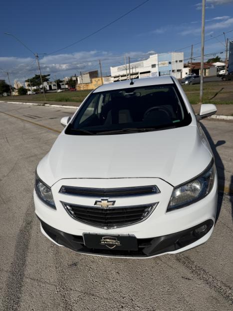 CHEVROLET Onix Hatch 1.4 4P FLEX LTZ, Foto 4