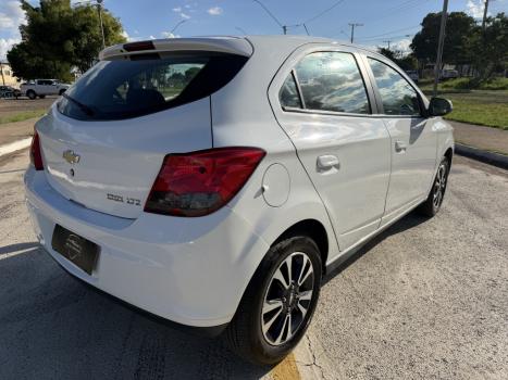 CHEVROLET Onix Hatch 1.4 4P FLEX LTZ, Foto 6