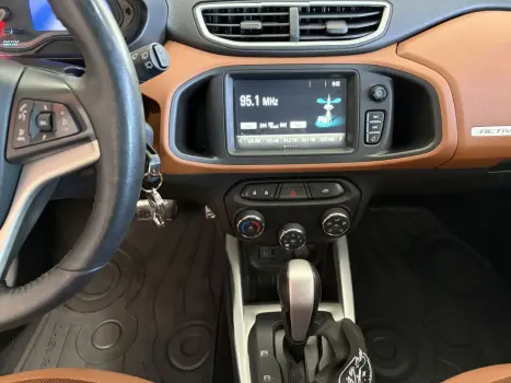 CHEVROLET Onix Hatch 1.4 4P FLEX ACTIV AUTOM�TICO, Foto 5