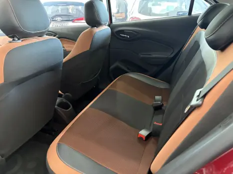 CHEVROLET Onix Hatch 1.4 4P FLEX ACTIV AUTOM�TICO, Foto 6