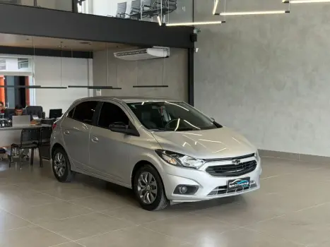 CHEVROLET Onix Hatch 1.0 4P FLEX JOY BLACK, Foto 1