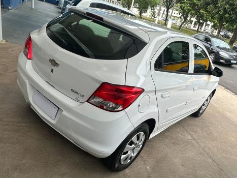 CHEVROLET Onix Hatch 1.0 4P FLEX LT, Foto 4