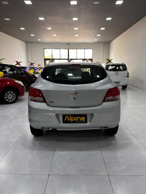 CHEVROLET Onix Hatch 1.0 4P FLEX LT, Foto 4