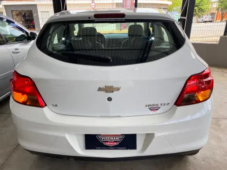 CHEVROLET Onix Hatch 1.4 4P FLEX LTZ, Foto 7