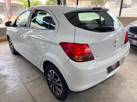 CHEVROLET Onix Hatch 1.4 4P FLEX LTZ, Foto 8