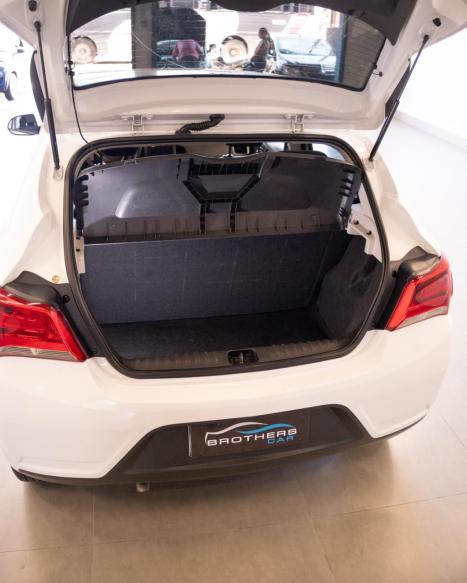 CHEVROLET Onix Hatch 1.4 4P FLEX LT AUTOM�TICO, Foto 8