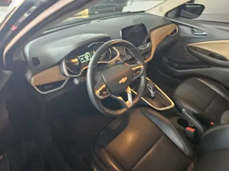 CHEVROLET Onix Hatch 1.0 12V 4P FLEX PREMIER TURBO AUTOM�TICO, Foto 3