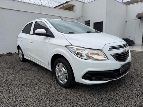 CHEVROLET Onix Hatch 1.0 4P FLEX LT, Foto 1