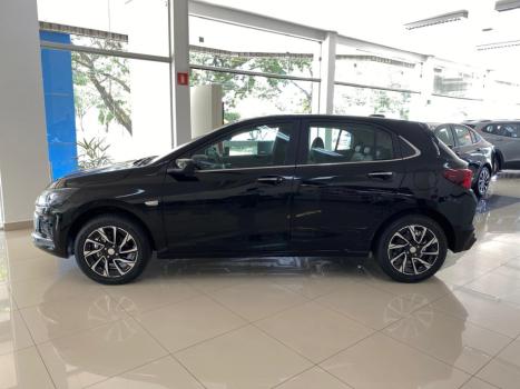 CHEVROLET Onix Hatch 1.0 12V 4P FLEX PREMIER 2 TURBO AUTOM�TICO, Foto 2