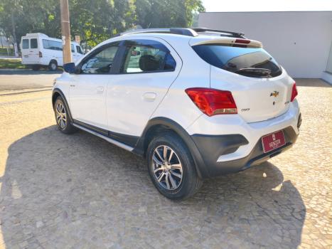 CHEVROLET Onix Hatch 1.4 4P FLEX ACTIV AUTOM�TICO, Foto 3