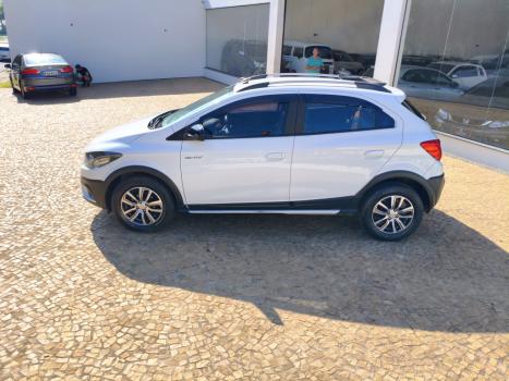 CHEVROLET Onix Hatch 1.4 4P FLEX ACTIV AUTOM�TICO, Foto 6