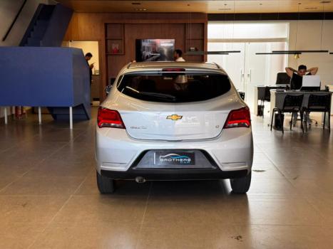 CHEVROLET Onix Hatch 1.0 4P FLEX LT, Foto 5