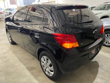 CHEVROLET Onix Hatch 1.4 4P FLEX LT, Foto 6