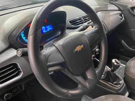CHEVROLET Onix Hatch 1.4 4P FLEX LT, Foto 12