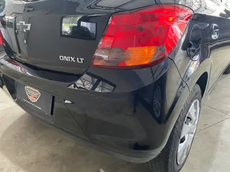 CHEVROLET Onix Hatch 1.4 4P FLEX LT, Foto 25