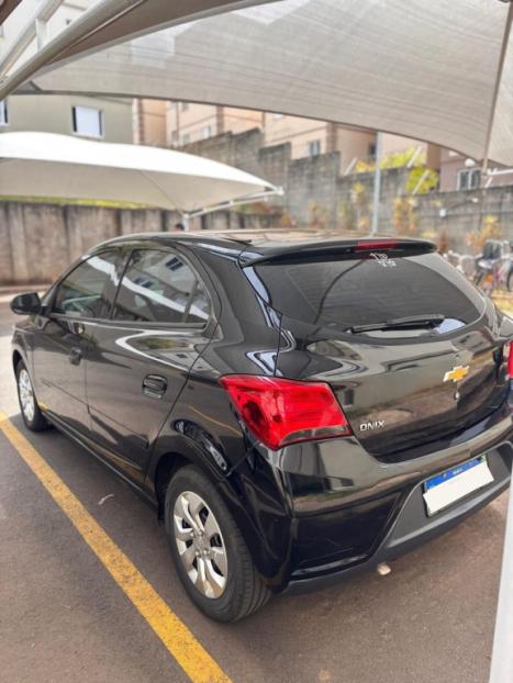 CHEVROLET Onix Hatch 1.0 4P FLEX LT, Foto 3