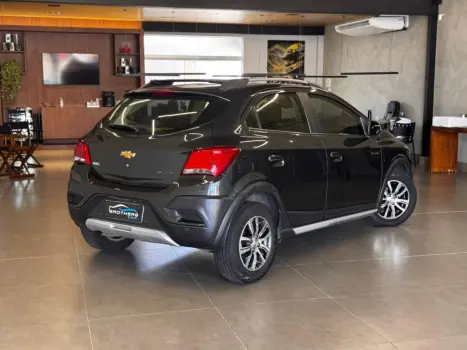 CHEVROLET Onix Hatch 1.4 4P FLEX ACTIV, Foto 6