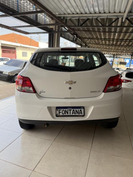 CHEVROLET Onix Hatch 1.0 4P FLEX LT, Foto 3