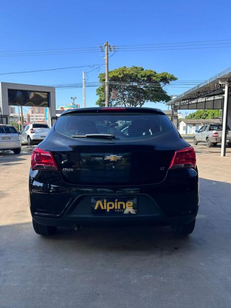 CHEVROLET Onix Hatch 1.0 12V 4P FLEX LT, Foto 5