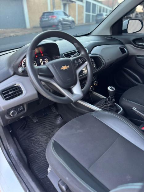 CHEVROLET Onix Hatch 1.4 4P FLEX LT, Foto 4