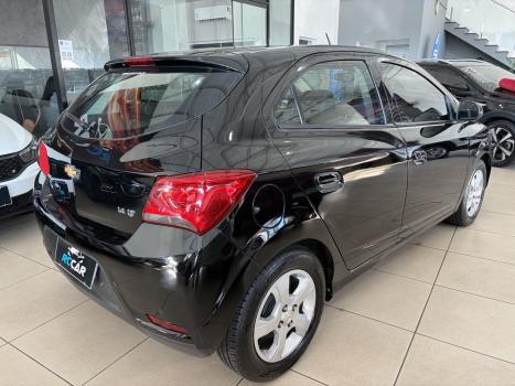 CHEVROLET Onix Hatch 1.4 4P FLEX LT, Foto 10
