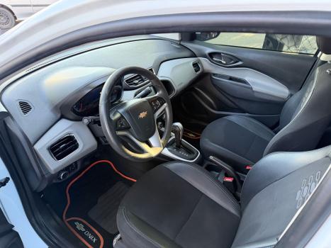 CHEVROLET Onix Hatch 1.4 4P FLEX LT AUTOM�TICO, Foto 8