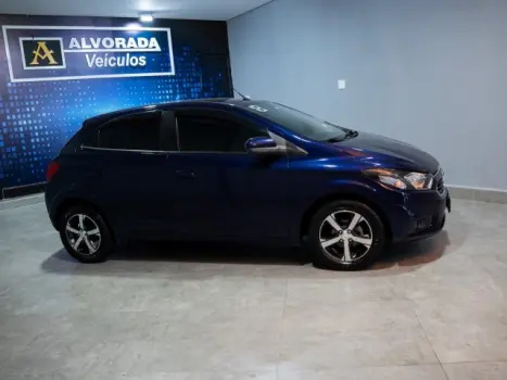 CHEVROLET Onix Hatch 1.4 4P FLEX LTZ, Foto 4