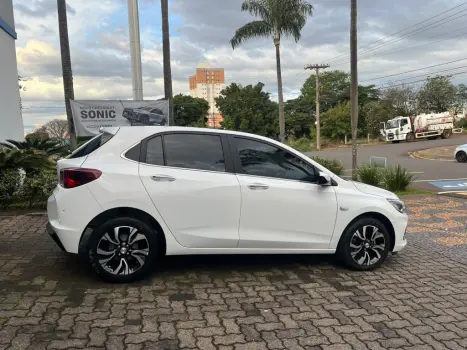 CHEVROLET Onix Hatch 1.0 12V 4P FLEX PREMIER 2 TURBO AUTOM�TICO, Foto 7