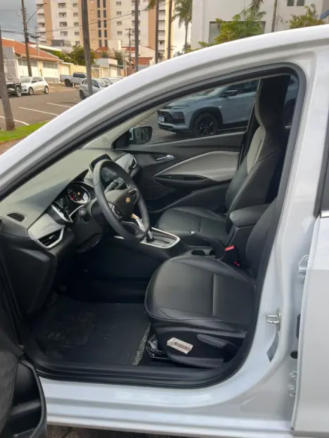 CHEVROLET Onix Hatch 1.0 12V 4P FLEX PREMIER 2 TURBO AUTOM�TICO, Foto 13