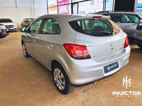 CHEVROLET Onix Hatch 1.4 4P FLEX LT, Foto 6