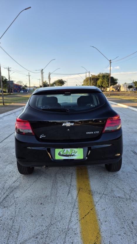 CHEVROLET Onix Hatch 1.4 4P FLEX LTZ AUTOM�TICO, Foto 9