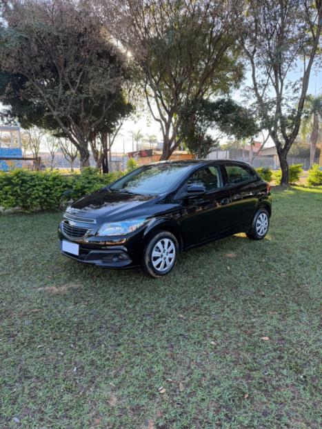 CHEVROLET Onix Hatch 1.4 4P FLEX LT, Foto 3