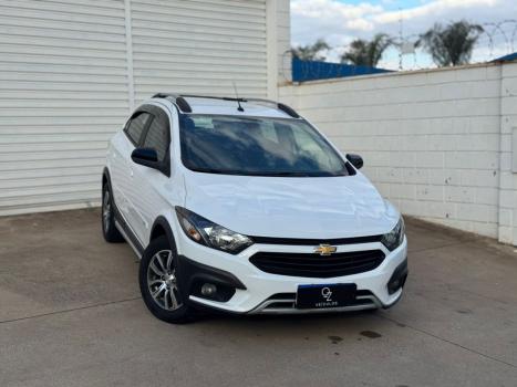 CHEVROLET Onix Hatch 1.4 4P FLEX ACTIV, Foto 2
