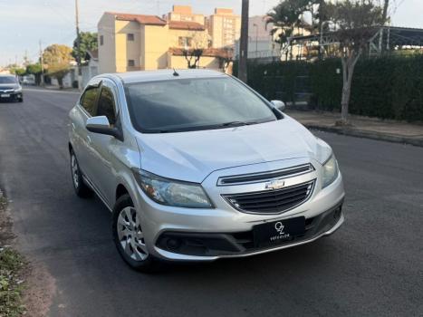 CHEVROLET Onix Hatch 1.4 4P FLEX LT, Foto 2
