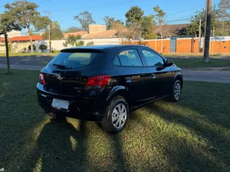 CHEVROLET Onix Hatch 1.4 4P FLEX LT, Foto 9