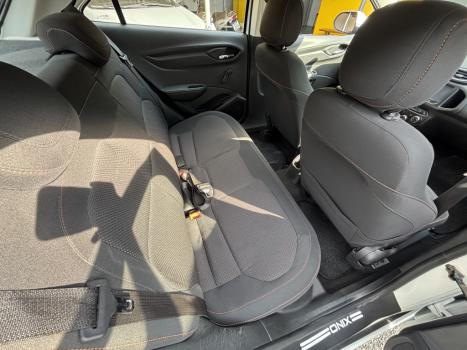 CHEVROLET Onix Hatch 1.4 4P FLEX LT, Foto 11