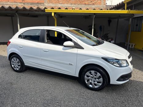 CHEVROLET Onix Hatch 1.4 4P FLEX LT, Foto 6