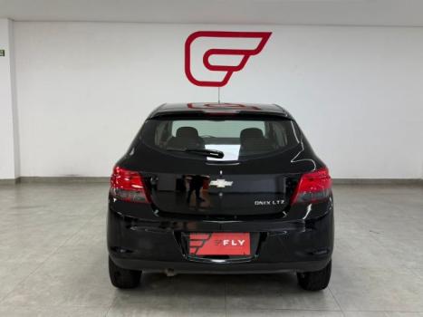 CHEVROLET Onix Hatch 1.4 4P FLEX LTZ, Foto 14