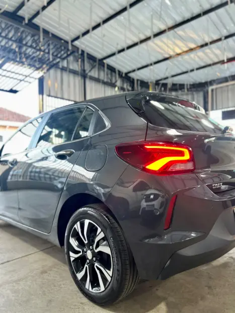 CHEVROLET Onix Hatch 1.0 12V 4P FLEX PREMIER 2 TURBO AUTOMÁTICO, Foto 5