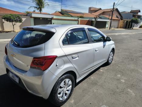 CHEVROLET Onix Hatch 1.0 4P FLEX LT, Foto 3