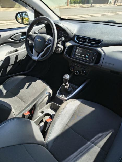 CHEVROLET Onix Hatch 1.0 4P FLEX LT, Foto 2