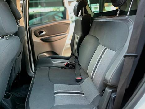 CHEVROLET Spin 1.8 4P FLEX ACTIV5 AUTOM�TICO, Foto 9