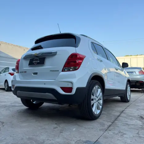 CHEVROLET Tracker 1.4 16V 4P FLEX PREMIER TURBO AUTOMÁTICO, Foto 5 CHEVROLET Tracker 1.4 16V 4P FLEX PREMIER TURBO AUTOMÁTICO, Foto 5